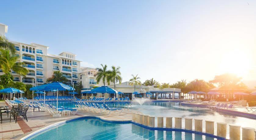 Barcelo Costa Cancun All Inclusive Hotel 4*