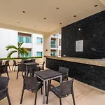 Quinta Spring, Cancun