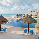 Oceanfront White Sand Beach Condo For Families
