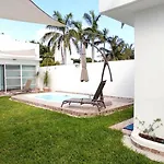 Casa Abril Cozzy Suites