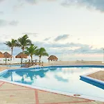 Ocean View Terrace 1 bdr Apartment Beach Front Condo Brisas 4101 Cancun Zona Hotelera