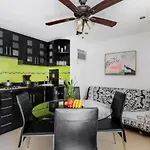 Apartamento Vacacional Frente Al Mar Con Piscina En Cancun