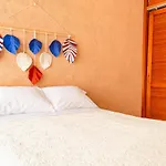 Hostpal Casa En El Mar Caribe