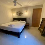 Cozy 3B2Br Centric Location Pool Wifi Van Rental