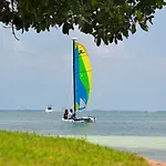 Sunset Marina & Yacht Club