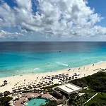 Xcanan Loft On Park Royal, The Best Area In Cancun Right On The Beach
