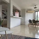Hermoso Condominio Recien Remodelado Con Alberca Y Super Ubicacion