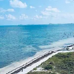 Punta Me Apartments Ocean View & Beach Front