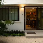 Departamento Centrico Y Moderno En Cancun.