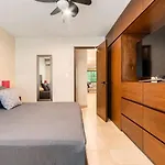 Departamento Centrico Y Moderno En Cancun.