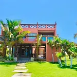 Casa Frente Al Mar Don Cancino