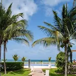 Seacost Beachfront 2Bdr With Pool By Casa Paraiso