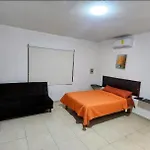 Estudios Navarro