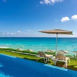 Beachfront Ocean View-Boutique Apartment •Gym •Spa