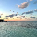 Villa Albatros Oceanfront Luxury Hotelzone