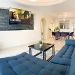 3Br Beautiful Vintage Apartment With Great Location!