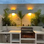 Exclusive Apt With Private Rooftop & Amazing Views