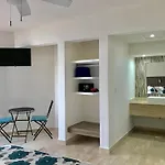 Ova Apartments Cancun