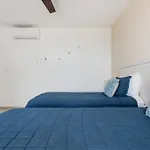 Reef Beachfront 3Bdr Apartment By Casa Paraiso