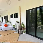 Departamento De Lujo Con Acceso A Alberca