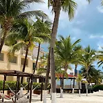 Caribbean Apartment