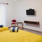 2 Bedrooms, Ocean View Balcony