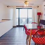 2 Bedrooms, Ocean View Balcony