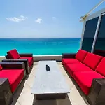 Oceanview Penthouse With Jacuzzi At Hotel Zone