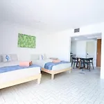 Studio With Pool, And 5-Min Walk To The Beach