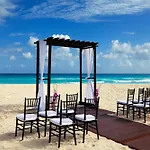 The Westin Lagunamar Ocean Resort Villas & Spa Cancun