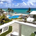 Ocean View Terrace 1 bdr Apartment Beach Front Condo Brisas 4101 Cancun Zona Hotelera