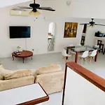 Villa Landy En El Centro