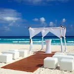 The Westin Lagunamar Ocean Resort Villas & Spa Cancun