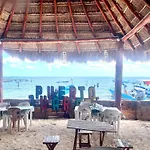 Daisys Beach Casa
