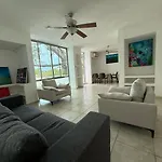 Casa La Ceiba