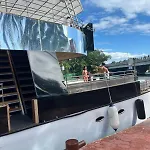 Catamaran De Lujo Hasten