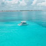 Catamaran De Lujo Hasten