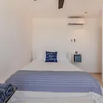 Seaslde Beachfront 4 Bdr By Casa Paraiso