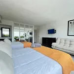 Bonito Departamento En Condominio Con Playa
