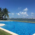 Cancun House Apartment - Isla Dorada