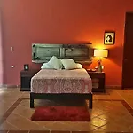 Hacienda Los Alamos Bed & Breakfast