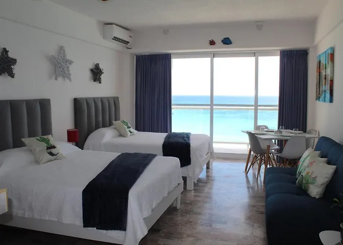 Oceanside Studio - Stunning Views, Ideal Location
