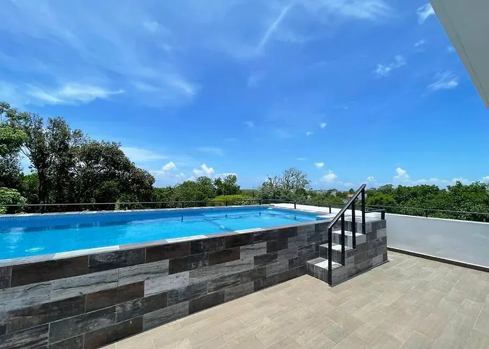 Beautiful Modern House Private Pool