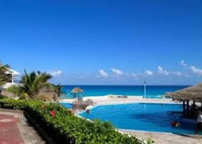 Neat Condo Beachfront At Brisas Cancun