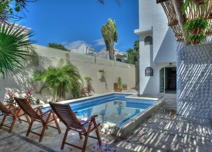 5Br Beautiful Home In Downtown Cancun, 10Min Beach