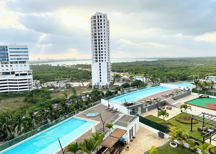 Perfect Location Apartment At Malecon Americas