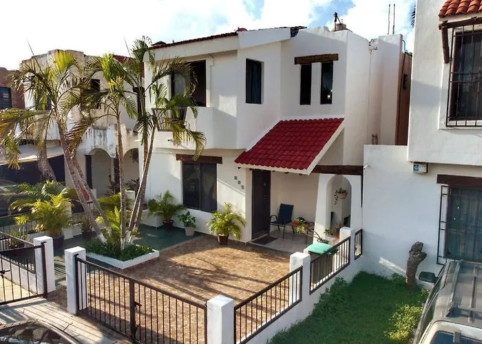Comoda Casa Centrica Con Alberca Privada En Cancun