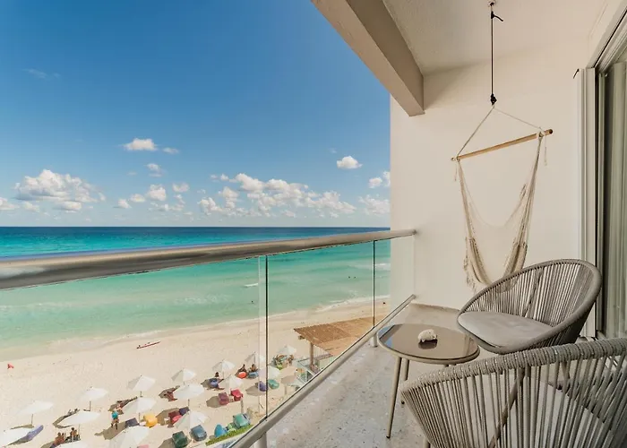 *Turquoise Escape- Beachfront Studio By Casa Paraiso*