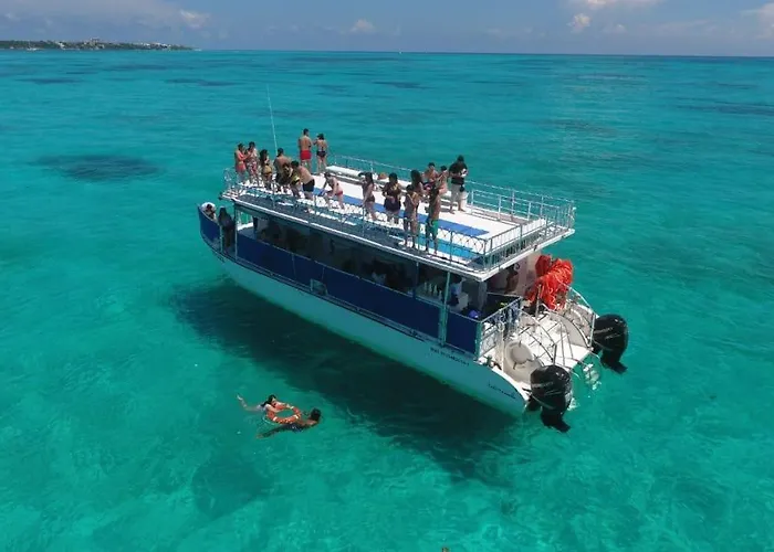 Catamaran Fragata Cancun