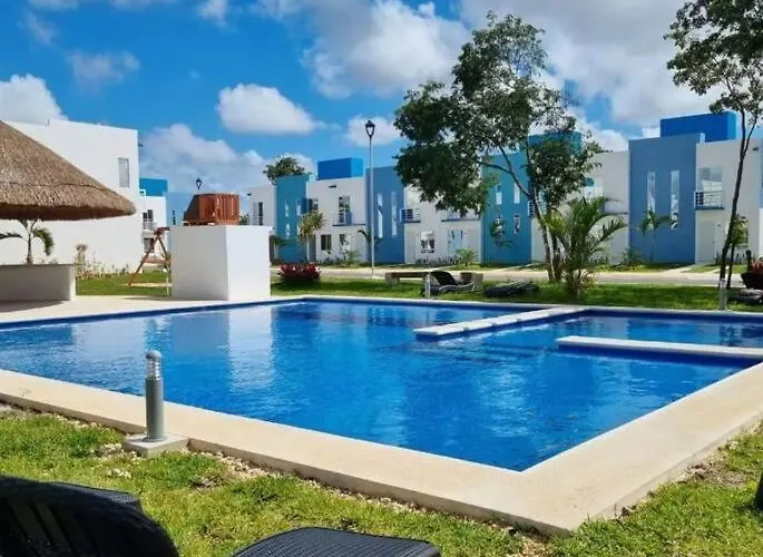 Casa Con Alberca En Residencial Privado